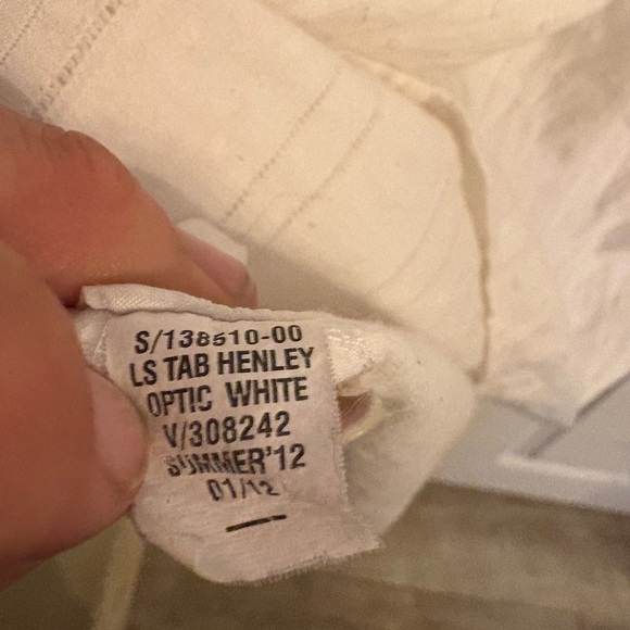 GAP Optic White Tab Henley Long sleeved Blouse Women’s XL - Picture 9 of 14